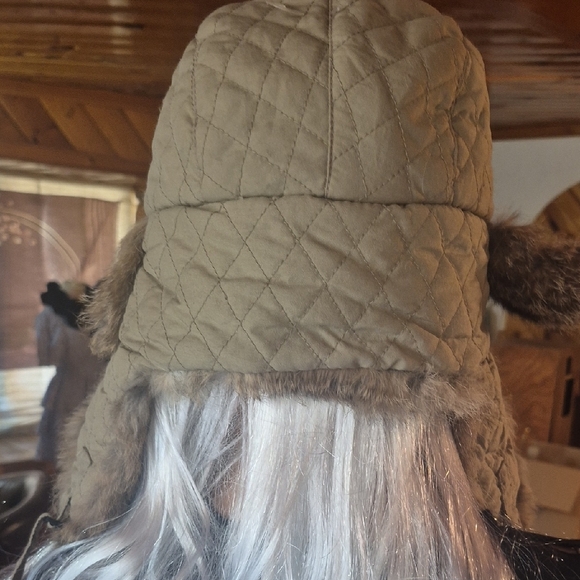 Women's Rabbit Fur Trapper Hat - Picture 3 of 7